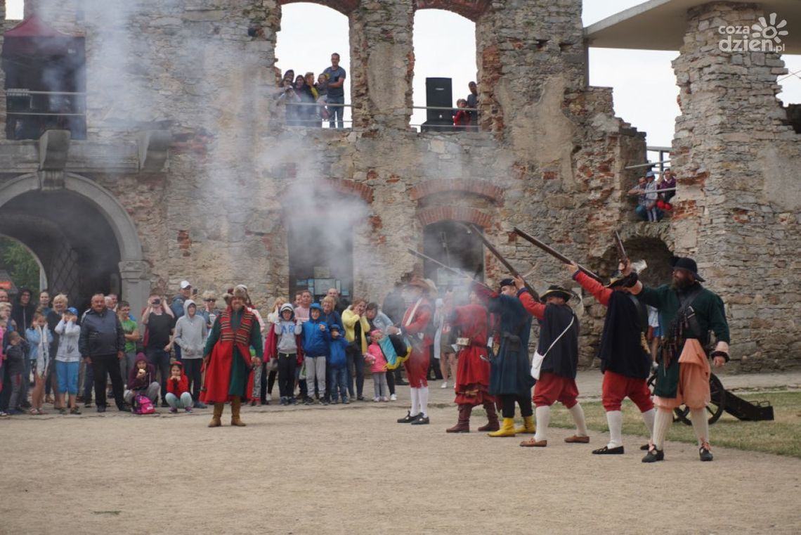 Potyczki rycerskie i warzenie żuru Potyczki rycerskie i warzenie żuru
