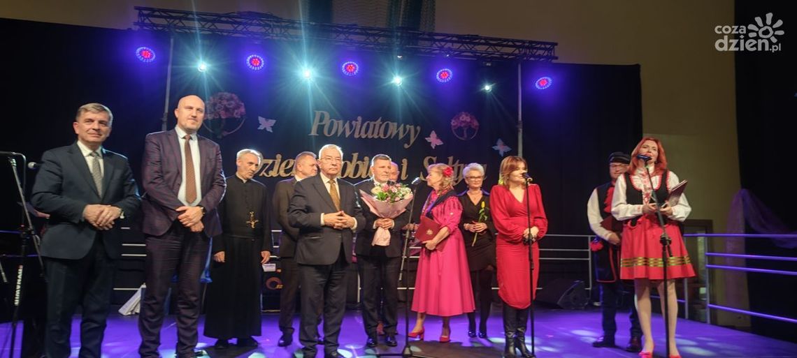 Powiatowy Dzień Kobiet i Sołtysa w Opatowie Powiatowy Dzień Kobiet i Sołtysa w Opatowie