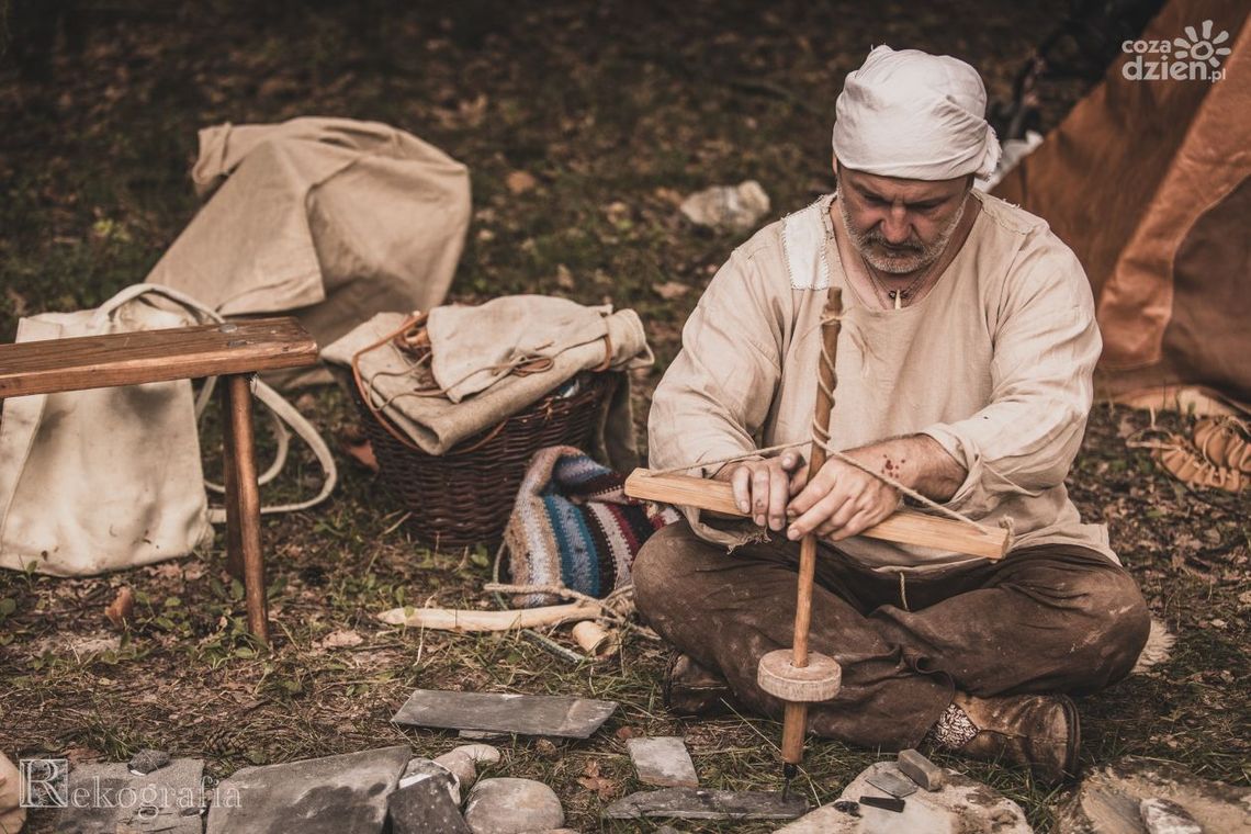 Powrót do przeszłości proponuje Muzeum Archeologiczne i Rezerwat Krzemionki Powrót do przeszłości proponuje Muzeum Archeologiczne i Rezerwat Krzemionki