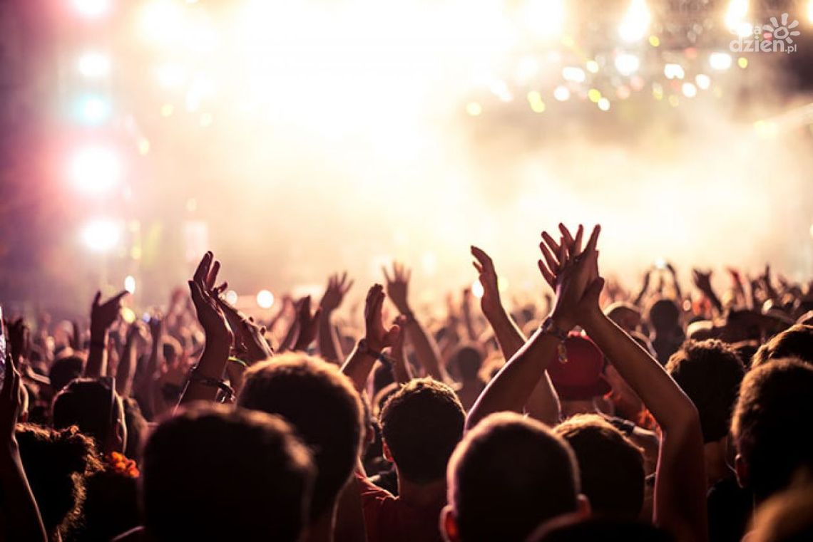 Powrót dużych imprez plenerowych ale z ograniczeniami Powrót dużych imprez plenerowych ale z ograniczeniami