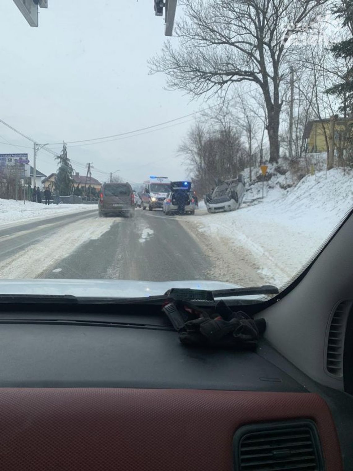 Powrót zimy. Opady śniegu i kolizje