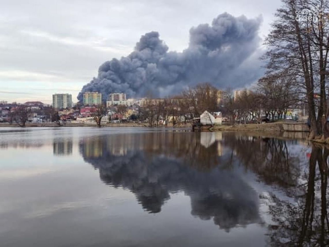Pożar hali w Starachowicach: Mamy video
