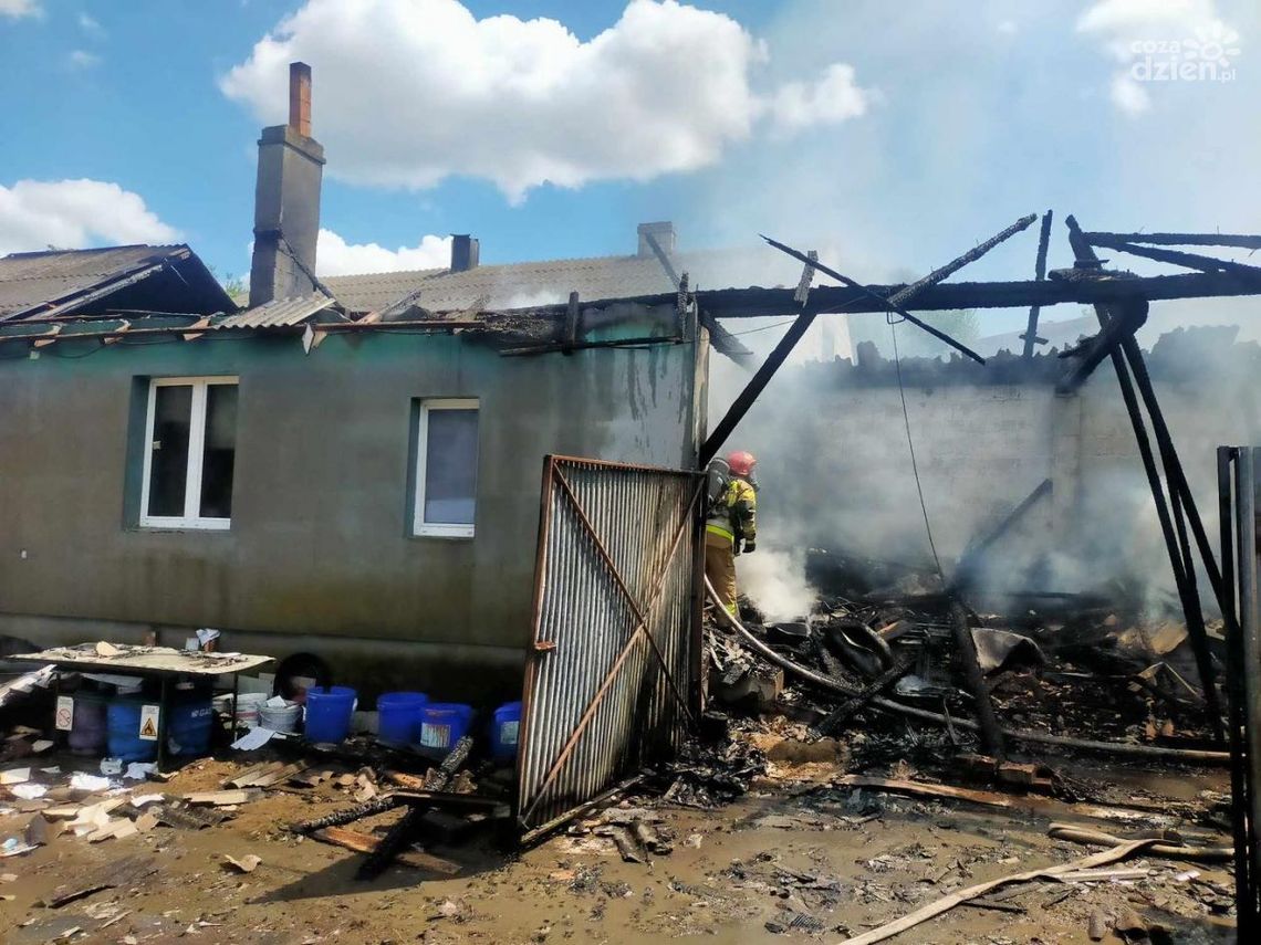 Pożar w gminie Kunów. Jedna osoba ranna Pożar w gminie Kunów. Jedna osoba ranna