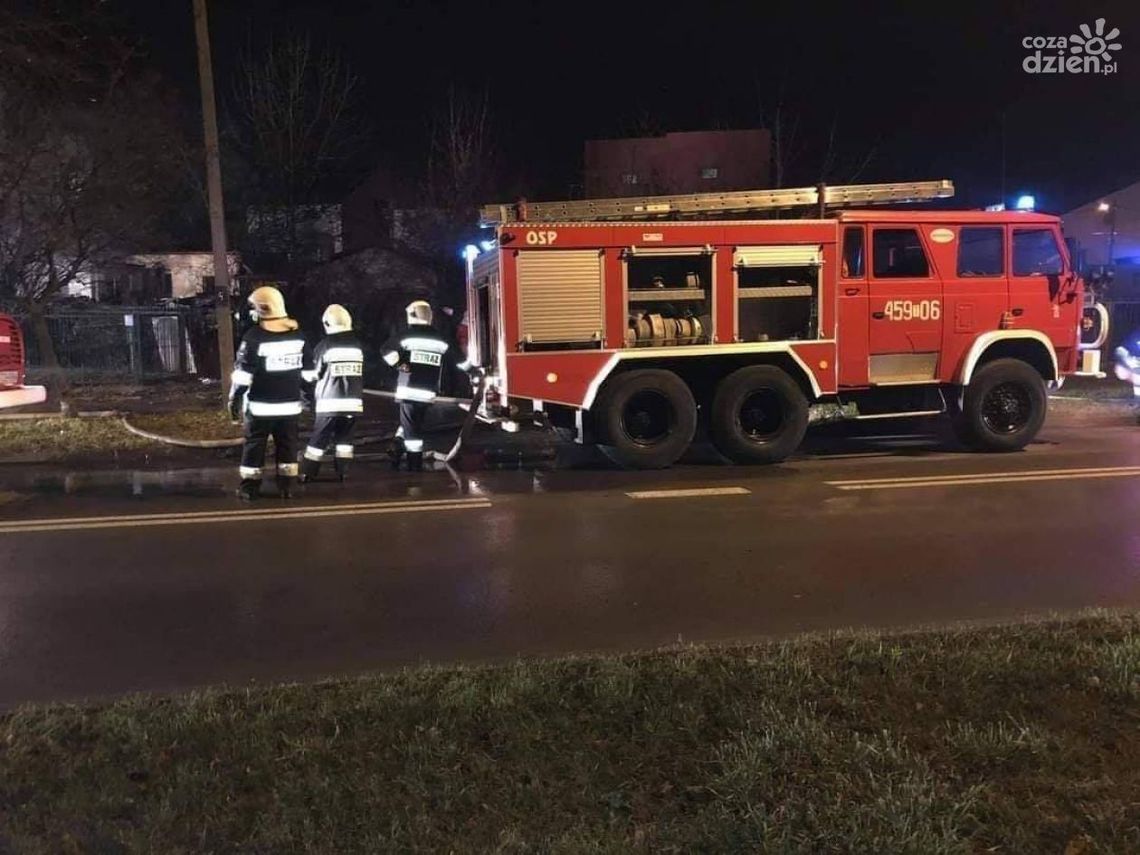 Pożar w wielorodzinnym budynku. Są ranni Pożar w wielorodzinnym budynku. Są ranni