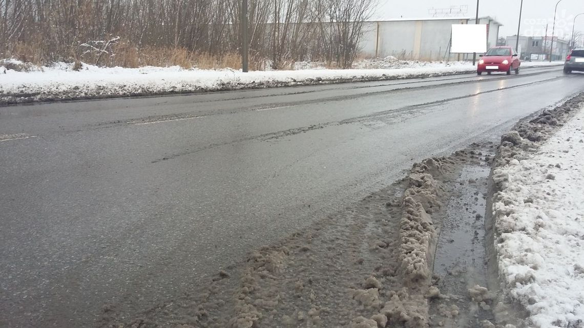 Pracowita noc dla służb drogowych Pracowita noc dla służb drogowych