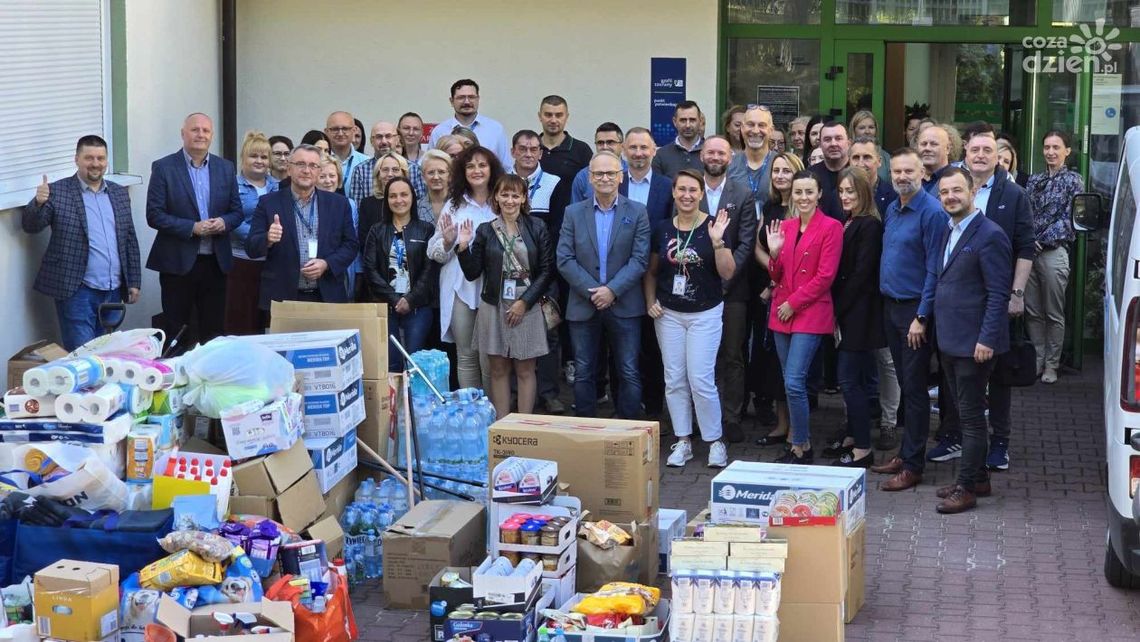 Pracownicy ARiMR wsparli powodzian – zbiórka zakończona sukcesem! Pracownicy ARiMR wsparli powodzian – zbiórka zakończona sukcesem!