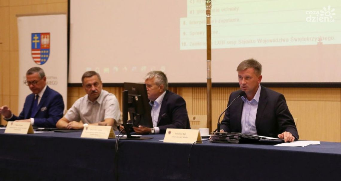 Prawnicy zajmują się głosowaniem nad odwołaniem marszałka i zarządu województwa Prawnicy zajmują się głosowaniem nad odwołaniem marszałka i zarządu województwa