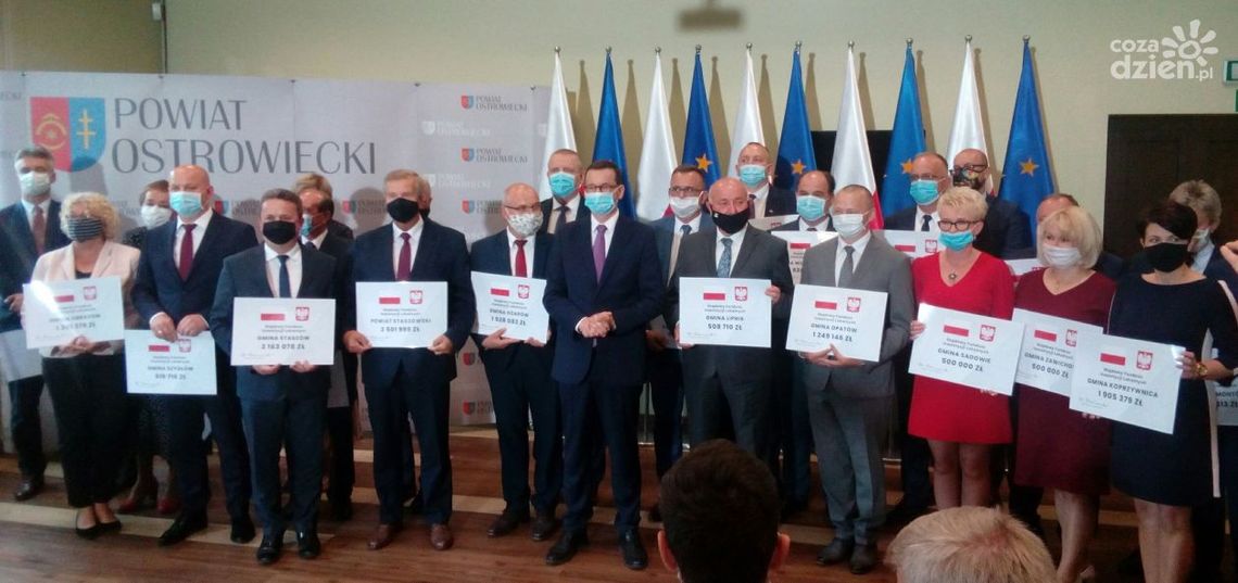Premier wręczył promesy... Ostrowiec Św. pominięty? Premier wręczył promesy... Ostrowiec Św. pominięty?