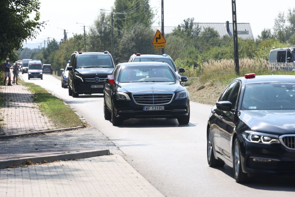 Prezydent Andrzej Duda przybył z wizytą do Kostomłotów Pierwszych! Mamy zdjęcia! Prezydent Andrzej Duda przybył z wizytą do Kostomłotów Pierwszych! Mamy zdjęcia!