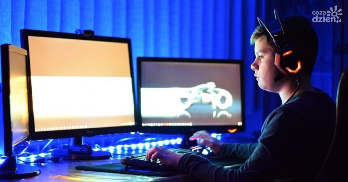 Projekt "Szybuj bezpieczniej w internetowej chmurze 2019" Projekt "Szybuj bezpieczniej w internetowej chmurze 2019"