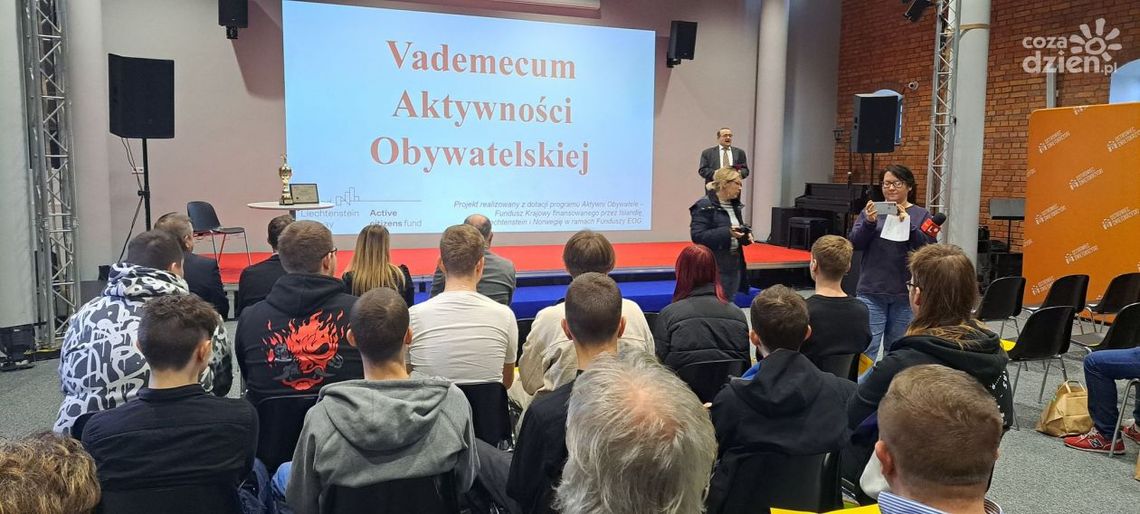 Projekt Vademecum Aktywności Obywatelskiej z zainteresowaniem większym niż zakładano