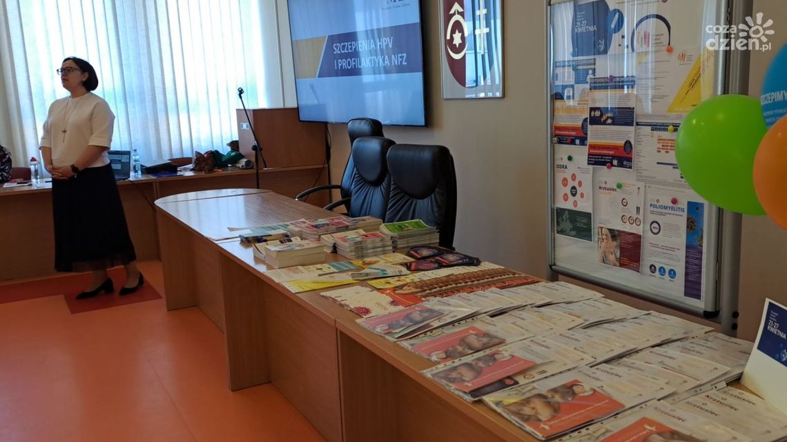 Promocja szczepień w powiecie ostrowieckim Promocja szczepień w powiecie ostrowieckim