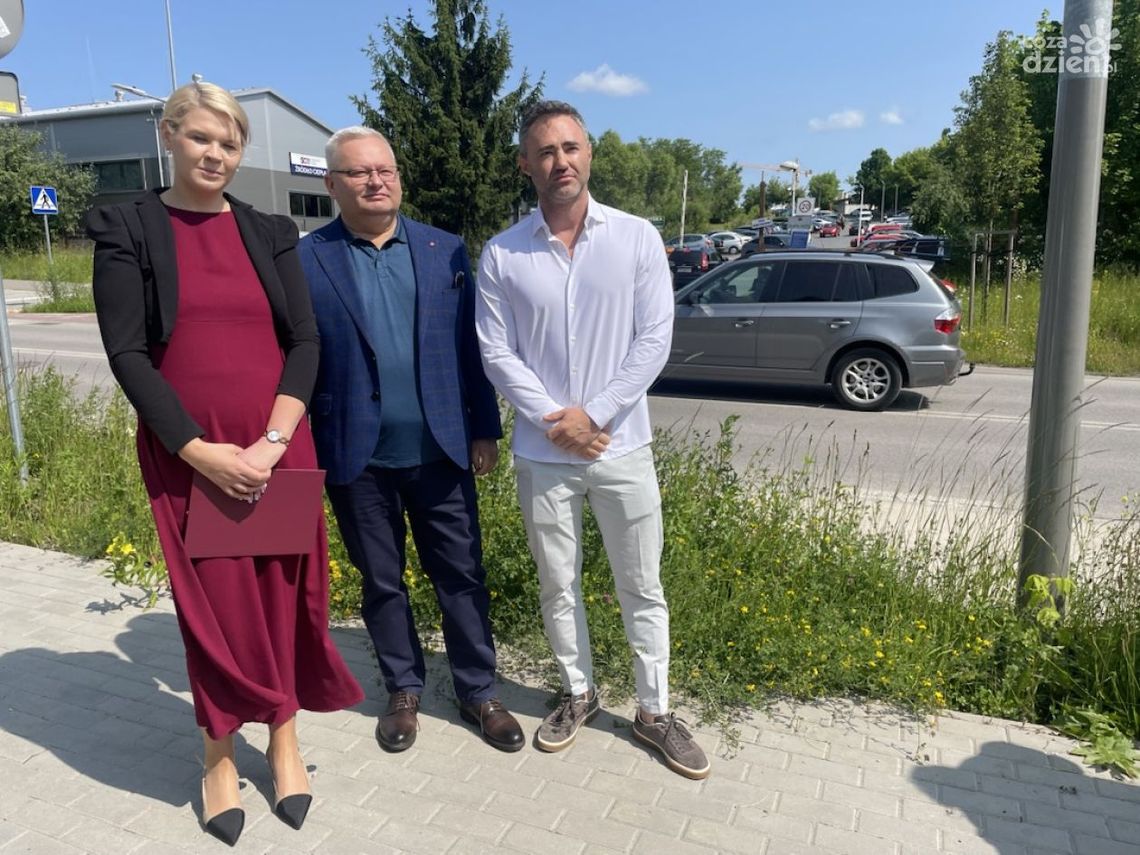 Propozycja budowy parkingu przy Świętokrzyskim Centrum Onkologii Propozycja budowy parkingu przy Świętokrzyskim Centrum Onkologii