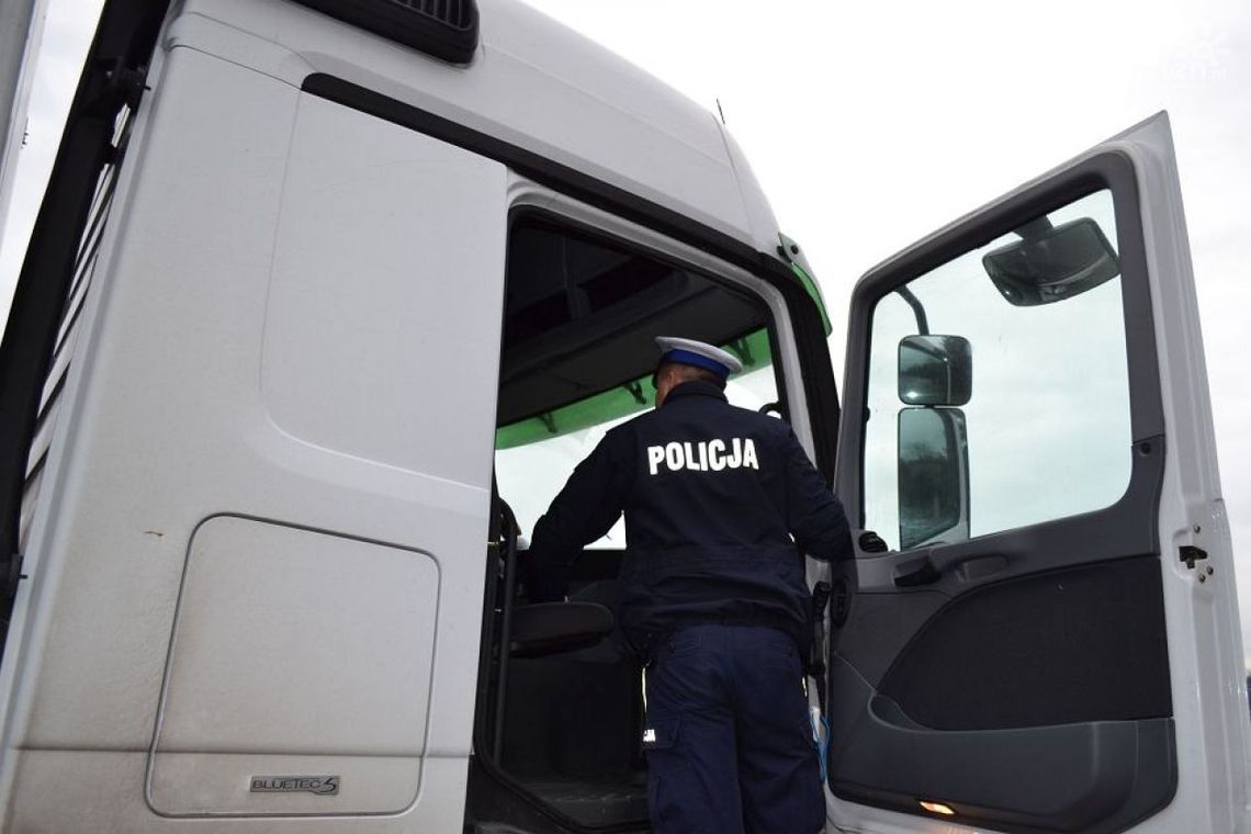 Przechwycono 300 tys. paczek papierosów z Litwy Przechwycono 300 tys. paczek papierosów z Litwy