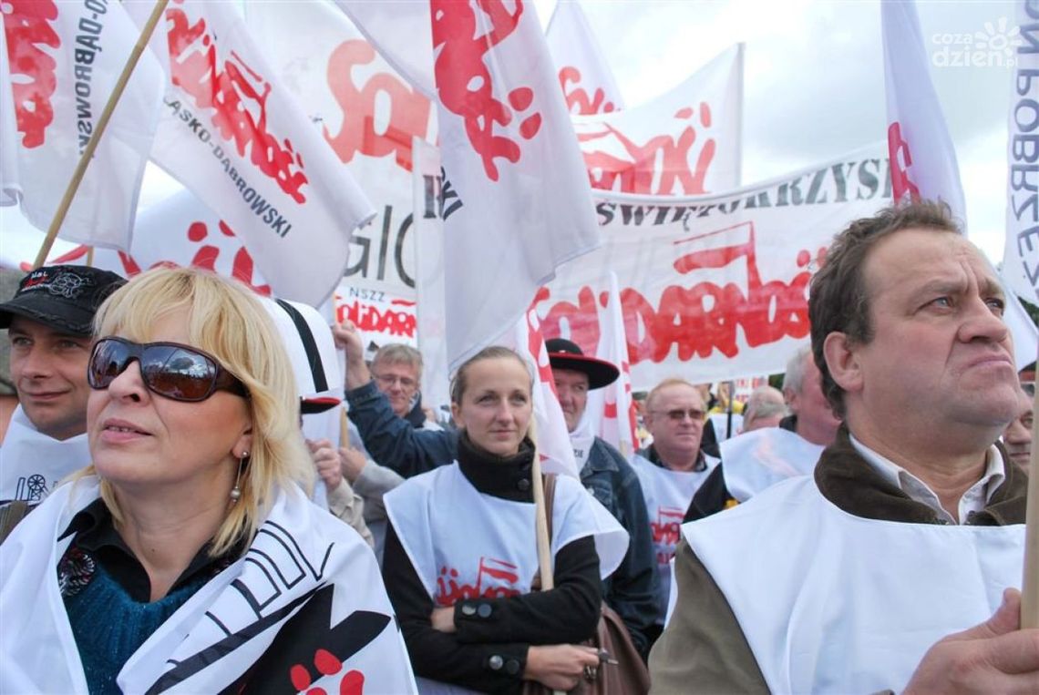 Przeciwko zwolnieniom w MOPR 