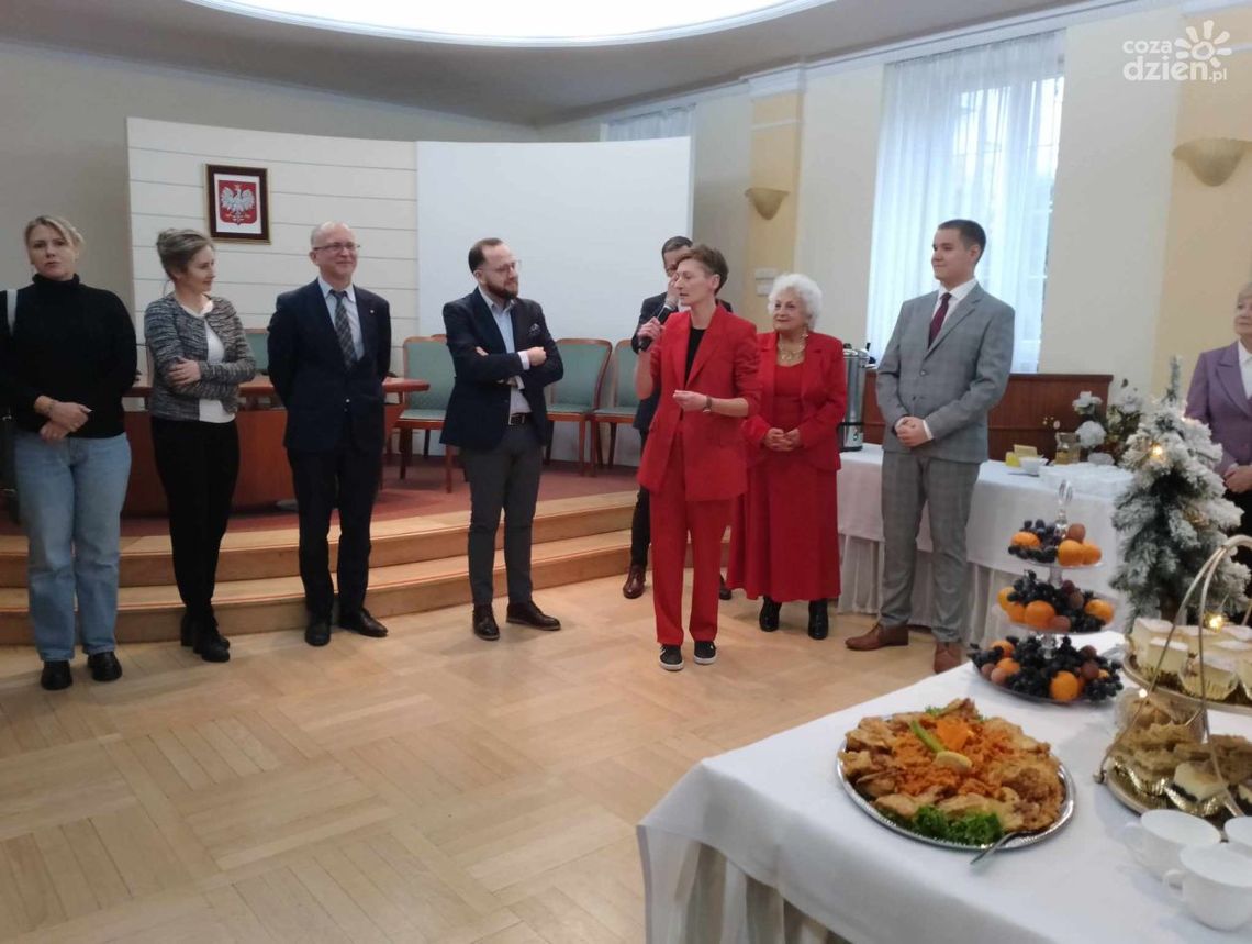 Przedświąteczne spotkanie władz Kielc z mediami i przedstawicielami rad miejskich Przedświąteczne spotkanie władz Kielc z mediami i przedstawicielami rad miejskich