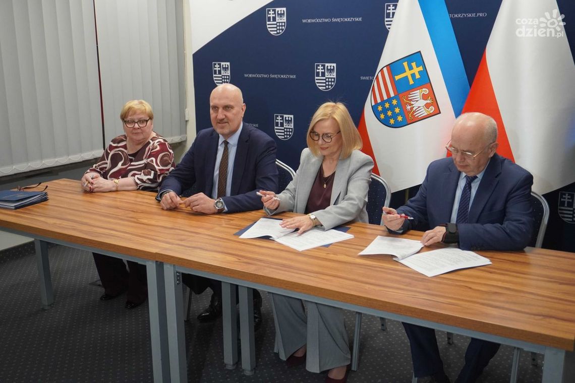 Przedszkolaki i licealiści zyskają nowe możliwości rozwoju w regionie Przedszkolaki i licealiści zyskają nowe możliwości rozwoju w regionie