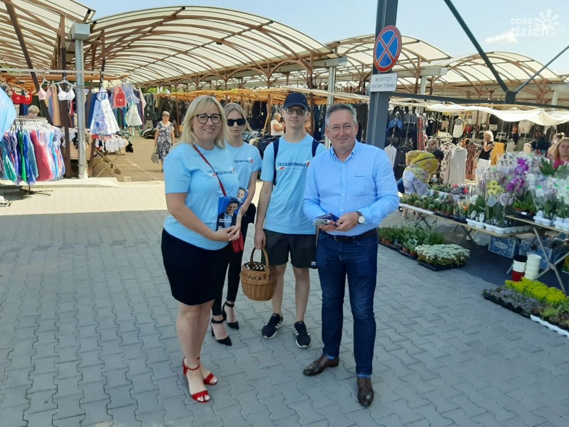 Przedwyborcza sobota na Targowisku Miejskim Przedwyborcza sobota na Targowisku Miejskim