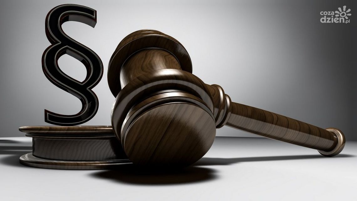 Przejęli maszyny do gier i narkotyki