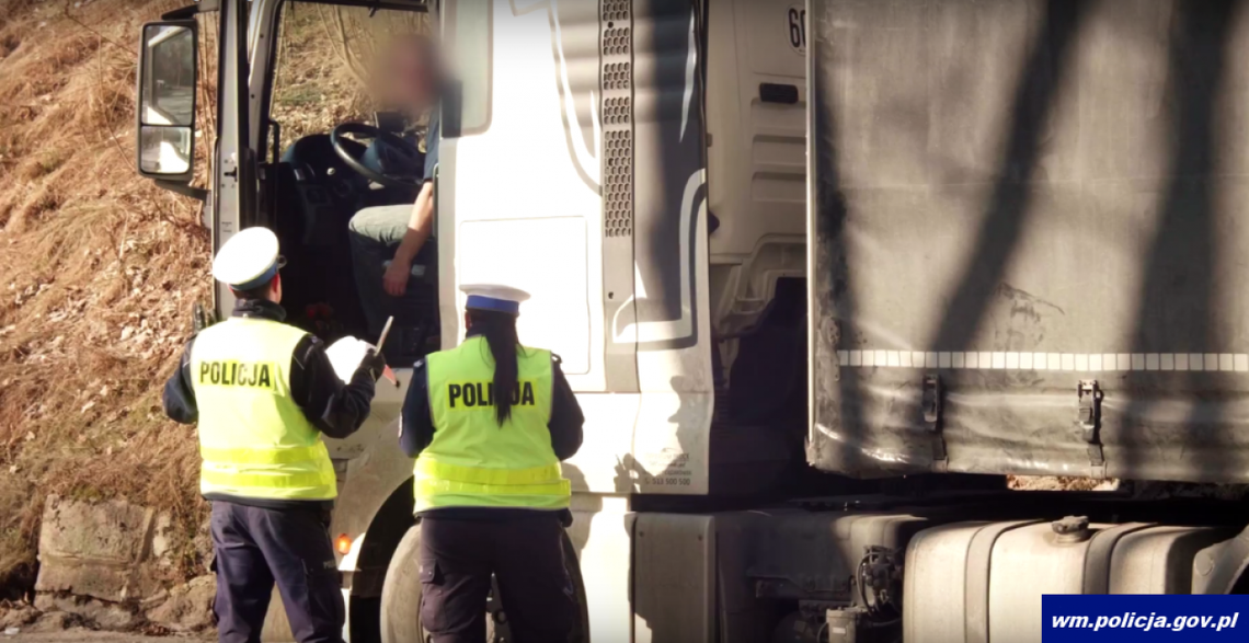 Przewoźnicy osób i rzeczy na celowniku "drogówki" Przewoźnicy osób i rzeczy na celowniku "drogówki"