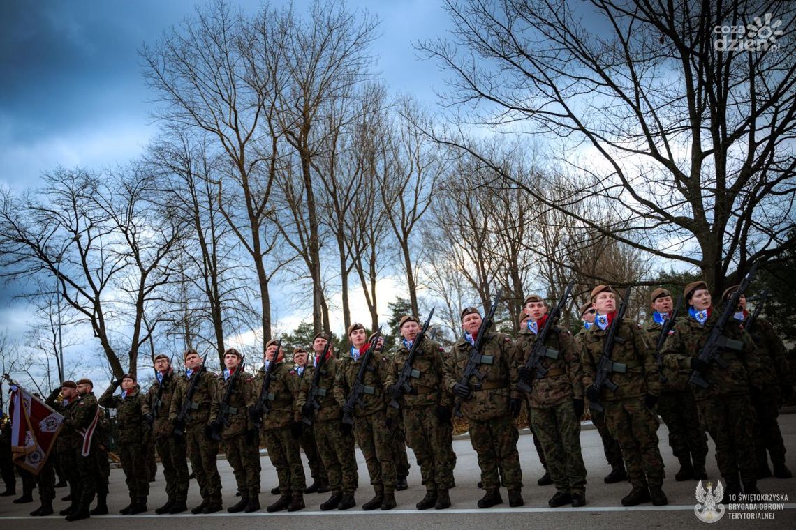 Przysięga 10 Świętokrzyskiej Brygady Obrony Terytorialnej Przysięga 10 Świętokrzyskiej Brygady Obrony Terytorialnej