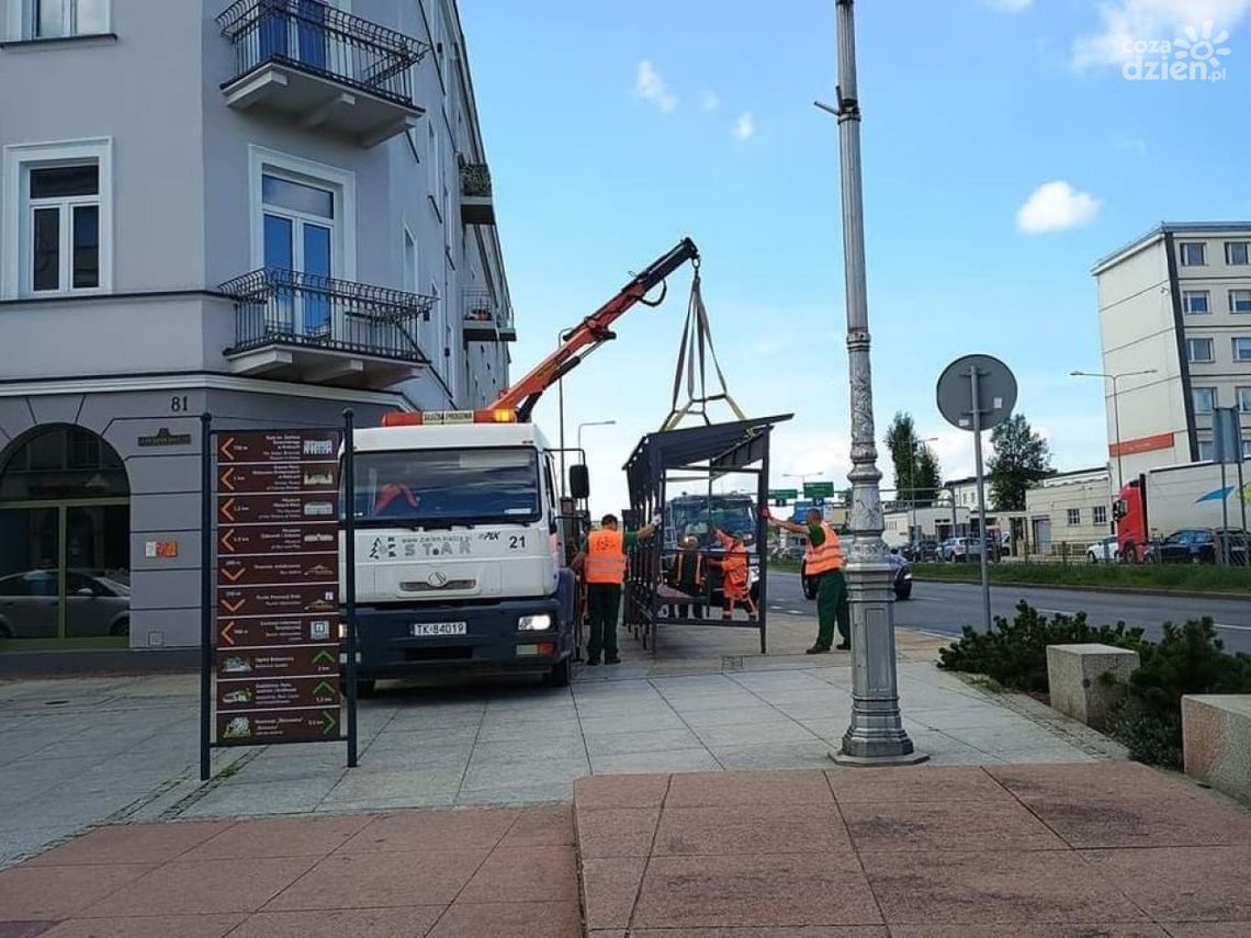 Przystanek na Żelaznej zostanie przeniesiony 