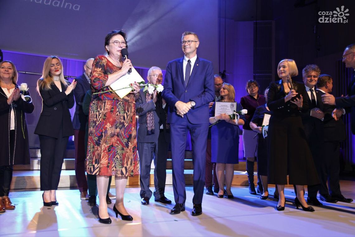 Przyznano Świętokrzyskie Anioły Dobroci Przyznano Świętokrzyskie Anioły Dobroci