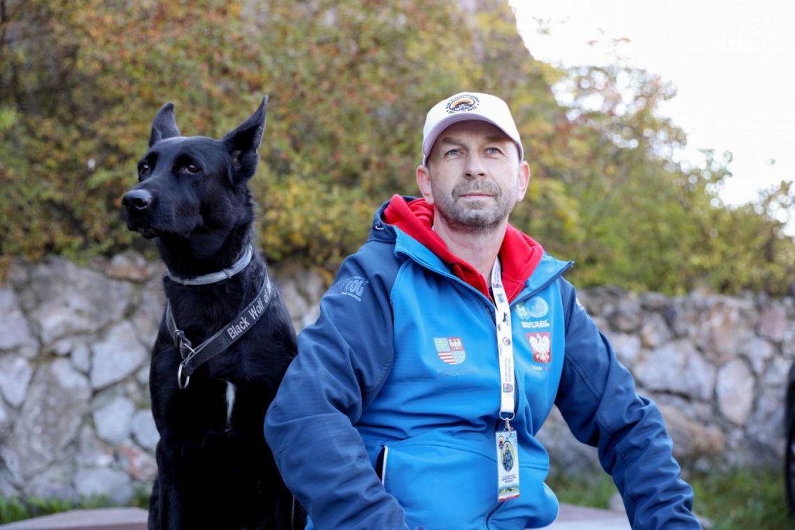 Psy tropiące z całego świata szukają śladów w świętokrzyskim Psy tropiące z całego świata szukają śladów w świętokrzyskim