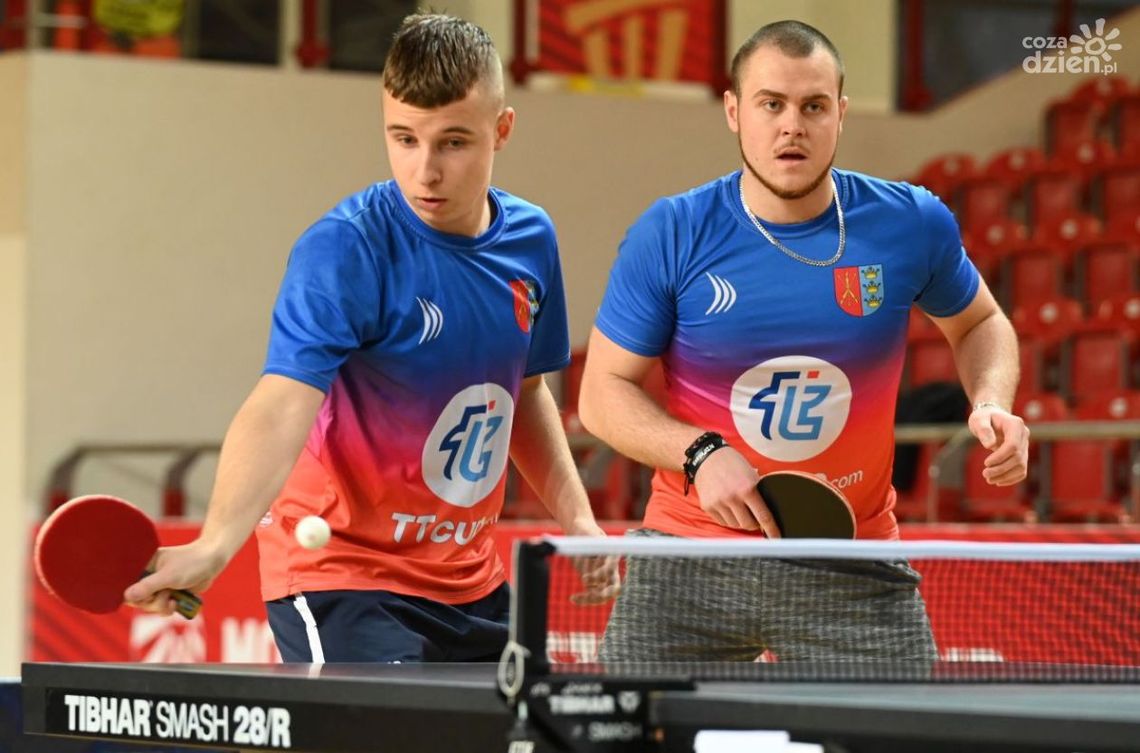 Puchar dla najlepszego tenisowego debla pojechał do Suchedniowa
Puchar dla najlepszego tenisowego debla pojechał do Suchedniowa