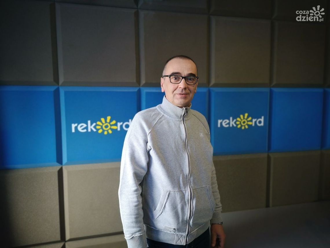 R. Rogala: Włączyliśmy się w zbiórkę podpisów pod obywatelskim projektem o zwiększeniu renty socjalnej 