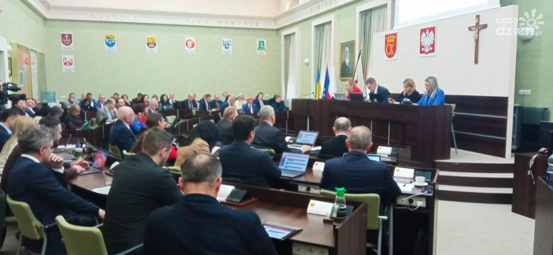 Radna Joanna Winiarska pozostaje wiceprzewodniczącą Rady Miasta Kielc Radna Joanna Winiarska pozostaje wiceprzewodniczącą Rady Miasta Kielc