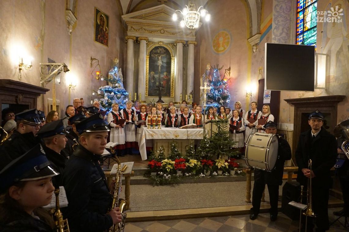Radosne kolędowanie w Kunowie Radosne kolędowanie w Kunowie