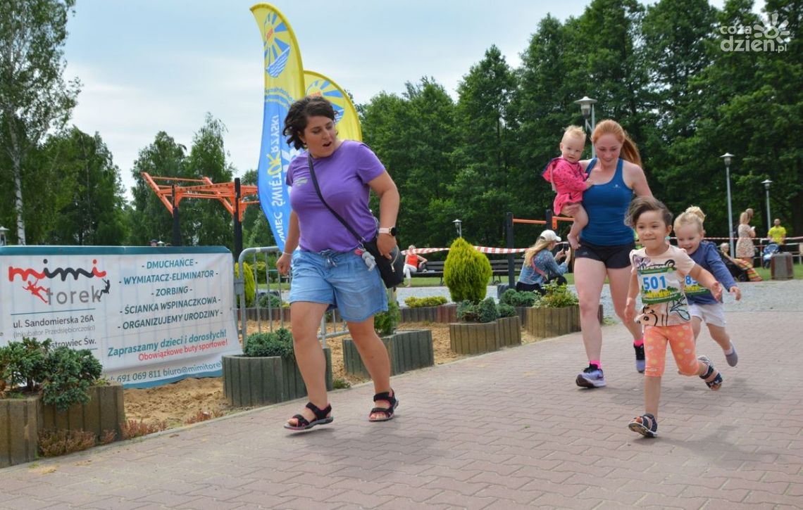 Rafał Gontarczyk najszybszy w 3. rundzie IX MosirGutwinRun 2023!
Rafał Gontarczyk najszybszy w 3. rundzie IX MosirGutwinRun 2023!