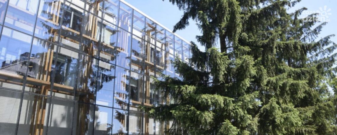 Regionalne Centrum Naukowo - Technologiczne czasowo wstrzyma przyjmowanie materiału do badania na COVID-19