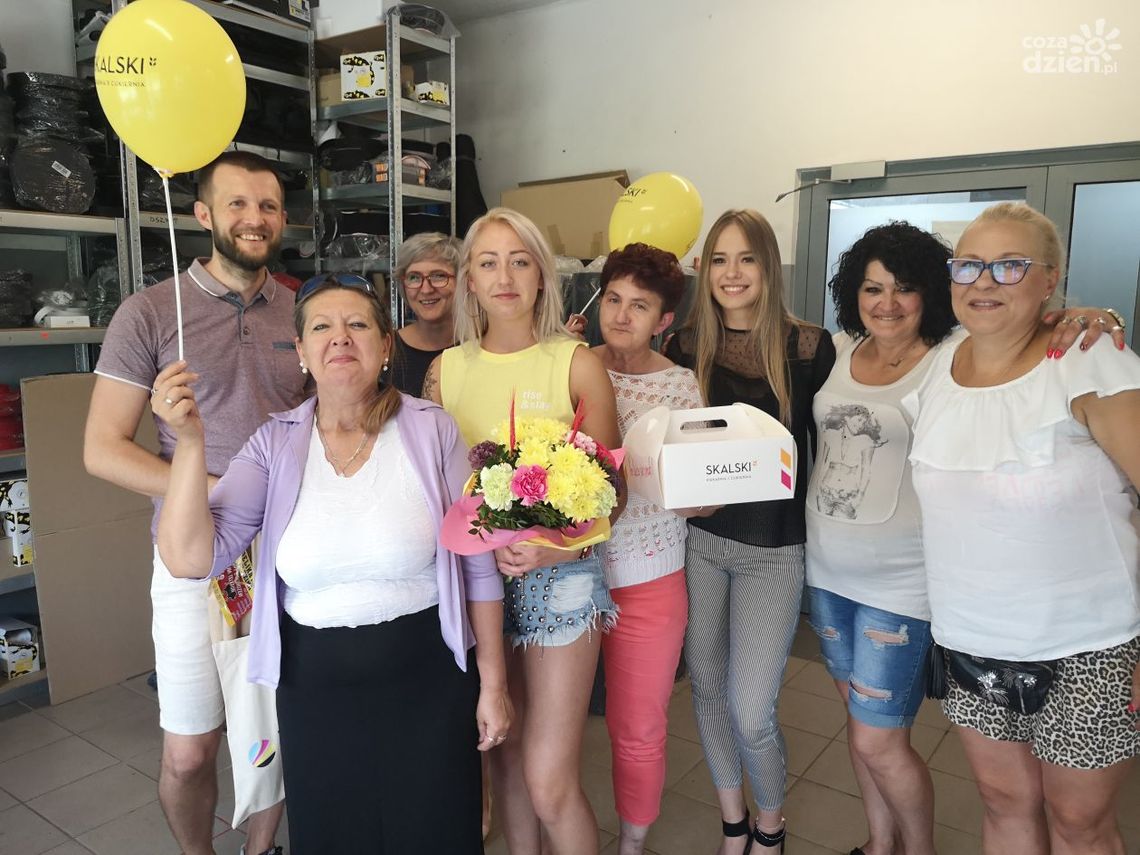 Rekordowa Niespodzianka z wspaniałymi prezentami dla cudownego szefa Damiana Rekordowa Niespodzianka z wspaniałymi prezentami dla cudownego szefa Damiana