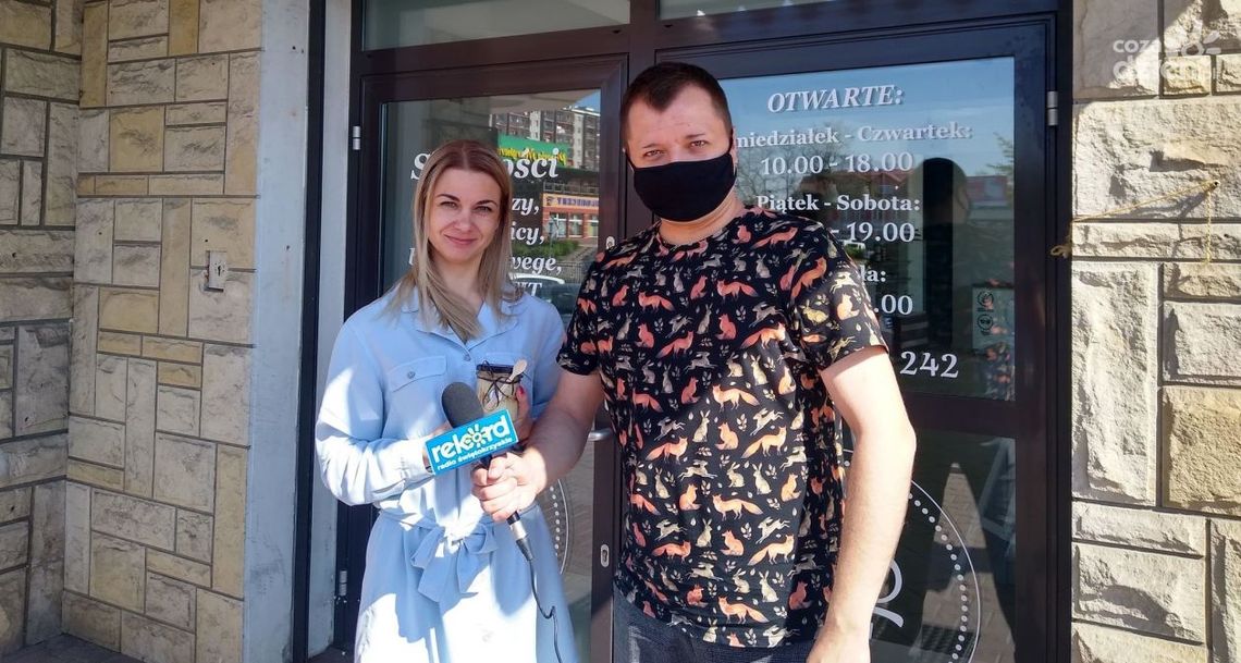 Rekordowe Kulisy Zawodu. Iwona Dziekańska: Cukiernia bez cukru? To możliwe! Fit Cake jest na to najlepszym dowodem. Rekordowe Kulisy Zawodu. Iwona Dziekańska: Cukiernia bez cukru? To możliwe! Fit Cake jest na to najlepszym dowodem.