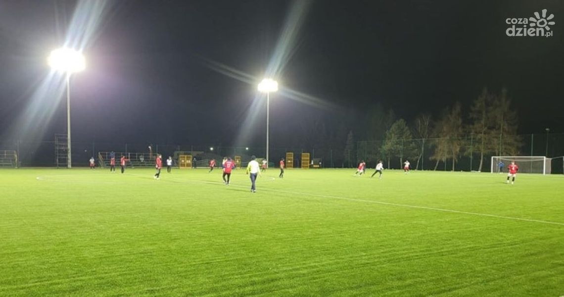 Remis w trzecim meczu kontrolnym OKS-u Opatów Remis w trzecim meczu kontrolnym OKS-u Opatów