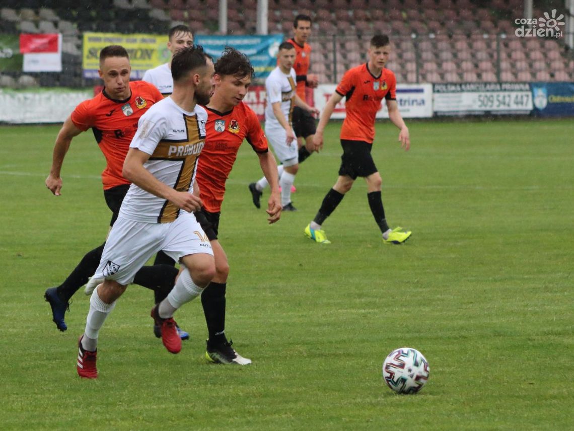 Remis z Łagowem, a w składzie KSZO juniorzy