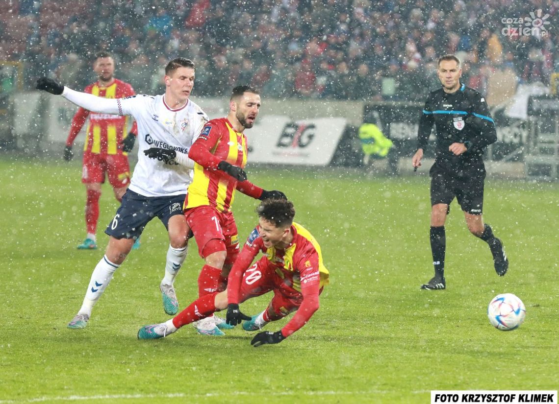 Remis z niedosytem Remis z niedosytem