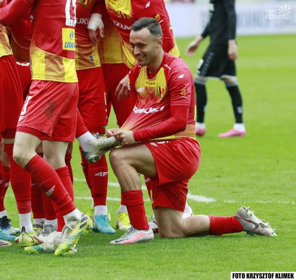 Roberto ̶C̶a̶r̶l̶o̶s̶ Corral lubi czuć presję. Kiedyś zagrał przeciwko Barcelonie Roberto ̶C̶a̶r̶l̶o̶s̶ Corral lubi czuć presję. Kiedyś zagrał przeciwko Barcelonie