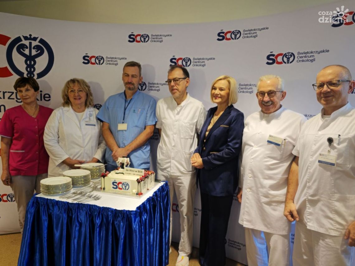 Robot Da Vinci ŚCO ma już rok Robot Da Vinci ŚCO ma już rok