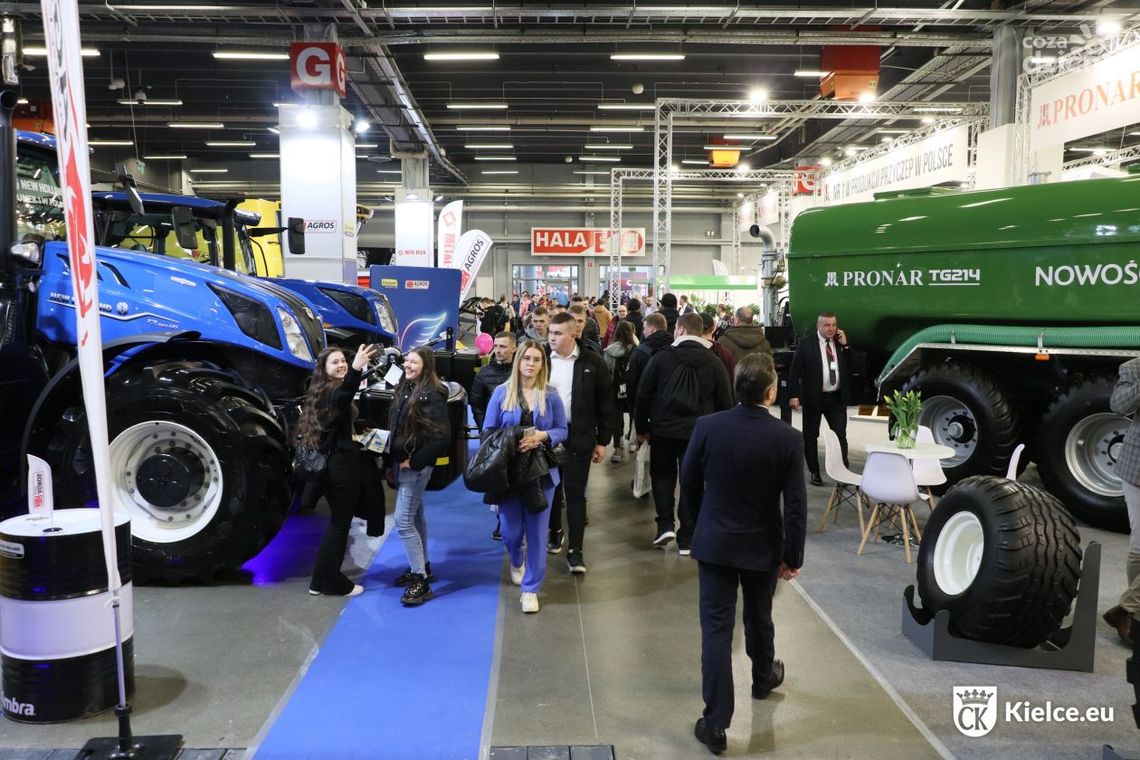 Rolnicze targi oficjalnie otwarte. Do niedzieli prezentują się wystawcy niemal z całego świata Rolnicze targi oficjalnie otwarte. Do niedzieli prezentują się wystawcy niemal z całego świata