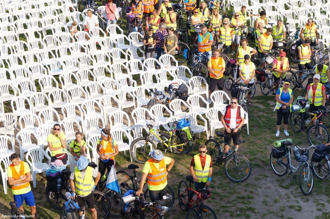 Rowerowa Pielgrzymka Diecezji Kieleckiej coraz bliżej Rowerowa Pielgrzymka Diecezji Kieleckiej coraz bliżej