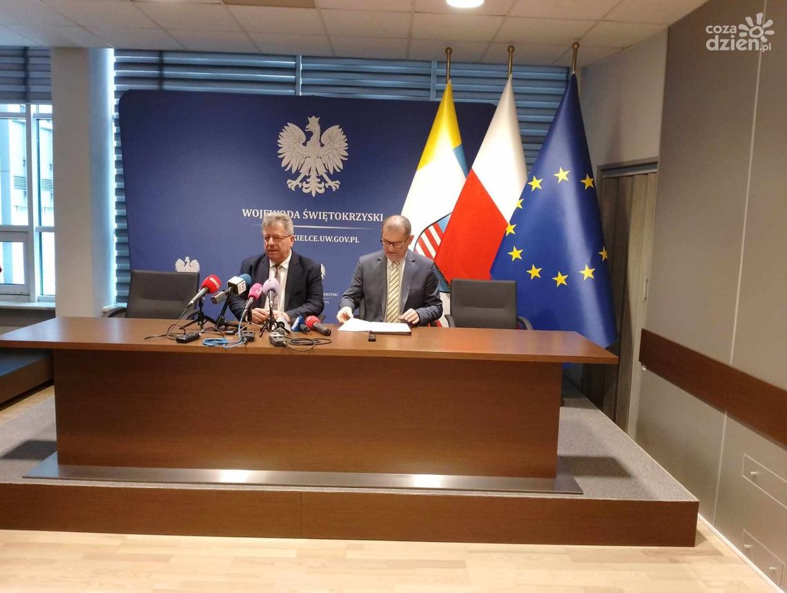 Rozwój transportu publicznego w Świętokrzyskiem: Nowe umowy i wsparcie dla samorządów