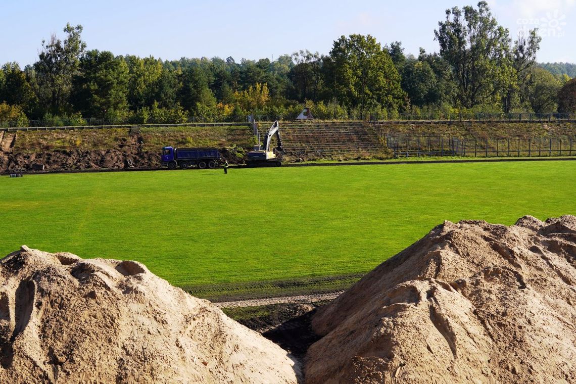 Ruszyła długo wyczekiwana przebudowa stadionu w Skarżysku Ruszyła długo wyczekiwana przebudowa stadionu w Skarżysku