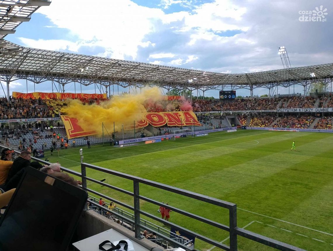 Ruszyła sprzedaż biletów na mecze Korony Kielce z Legią i Radomiakiem Ruszyła sprzedaż biletów na mecze Korony Kielce z Legią i Radomiakiem