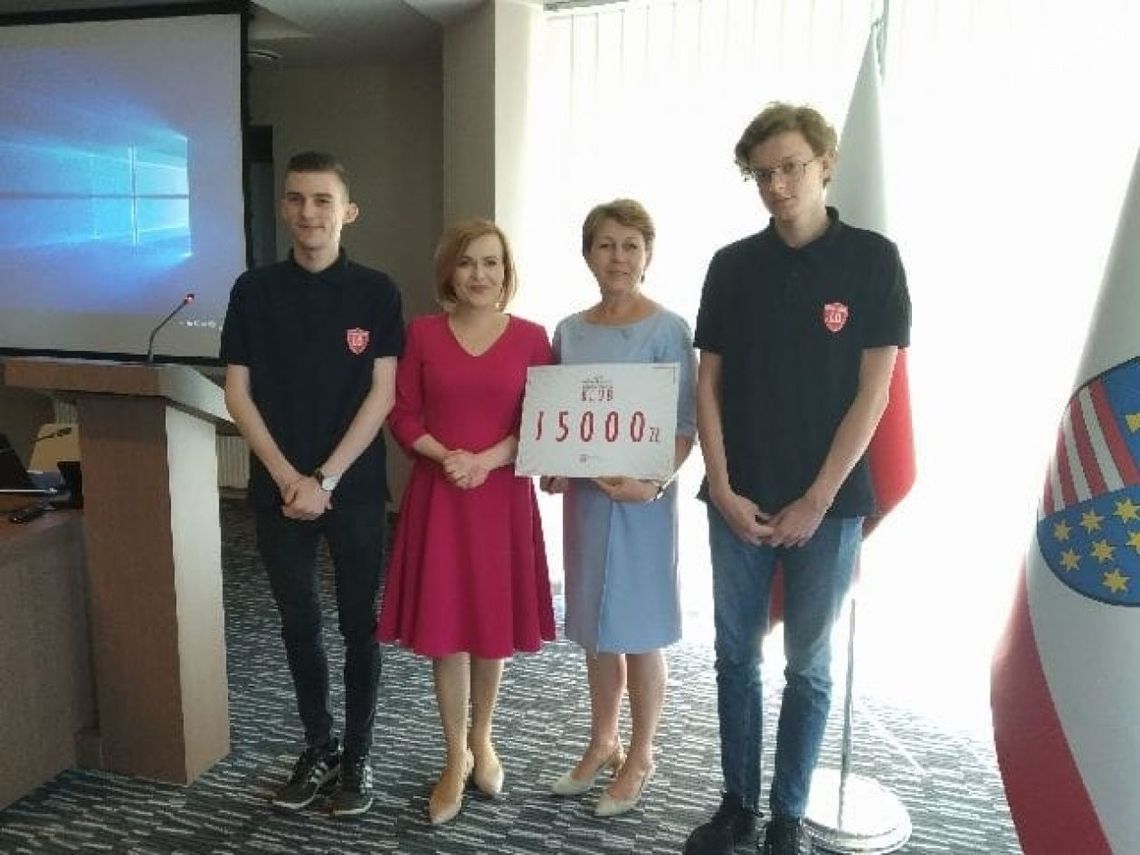 Rządowe tysiące dla UKS "Bartosz" Rządowe tysiące dla UKS "Bartosz"