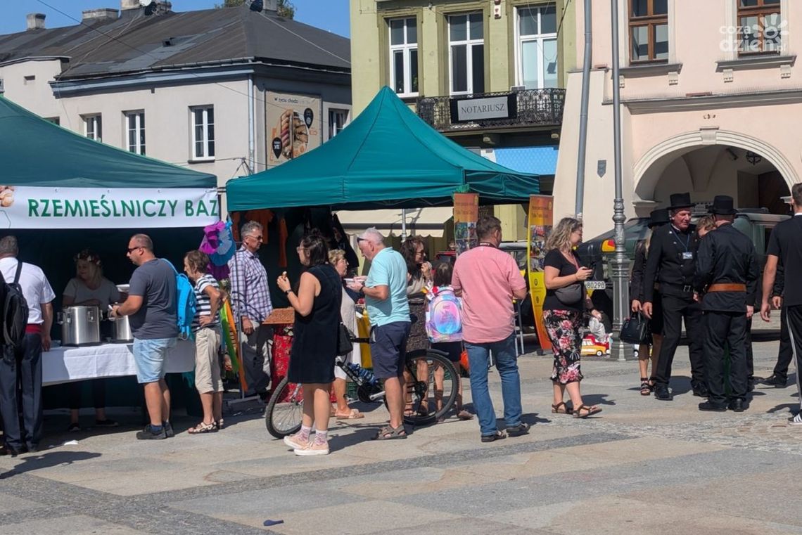 Rzemiosło, regionalne produkty i kominiarze - IV Bazar Rzemieślniczy za nami Rzemiosło, regionalne produkty i kominiarze - IV Bazar Rzemieślniczy za nami