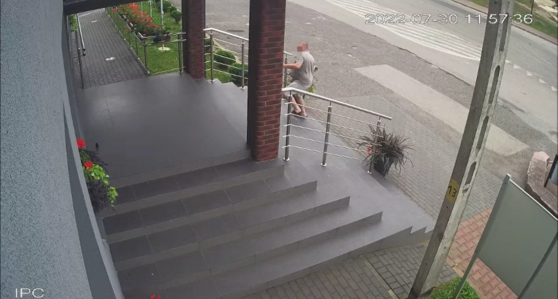 Rzucał kamieniami w UMiG w Iwaniskach Rzucał kamieniami w UMiG w Iwaniskach