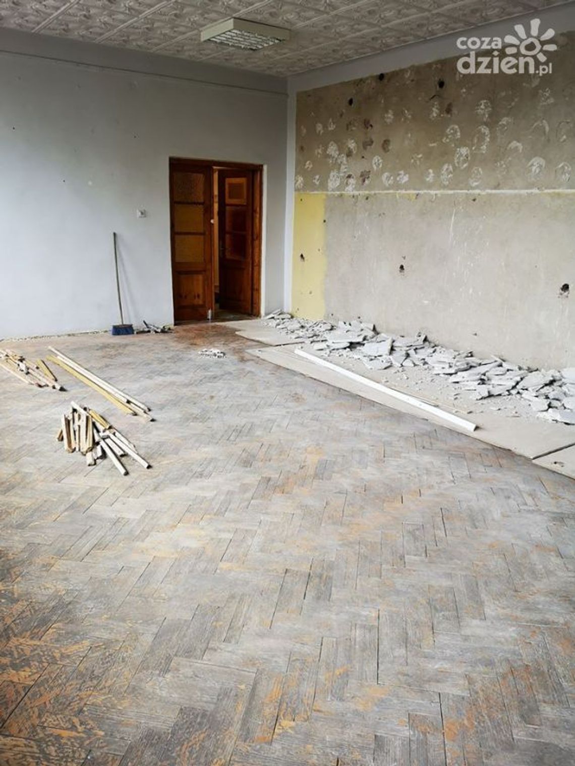 Sala lustrzana w remoncie - będzie ładniej i bardziej komfortowo Sala lustrzana w remoncie - będzie ładniej i bardziej komfortowo